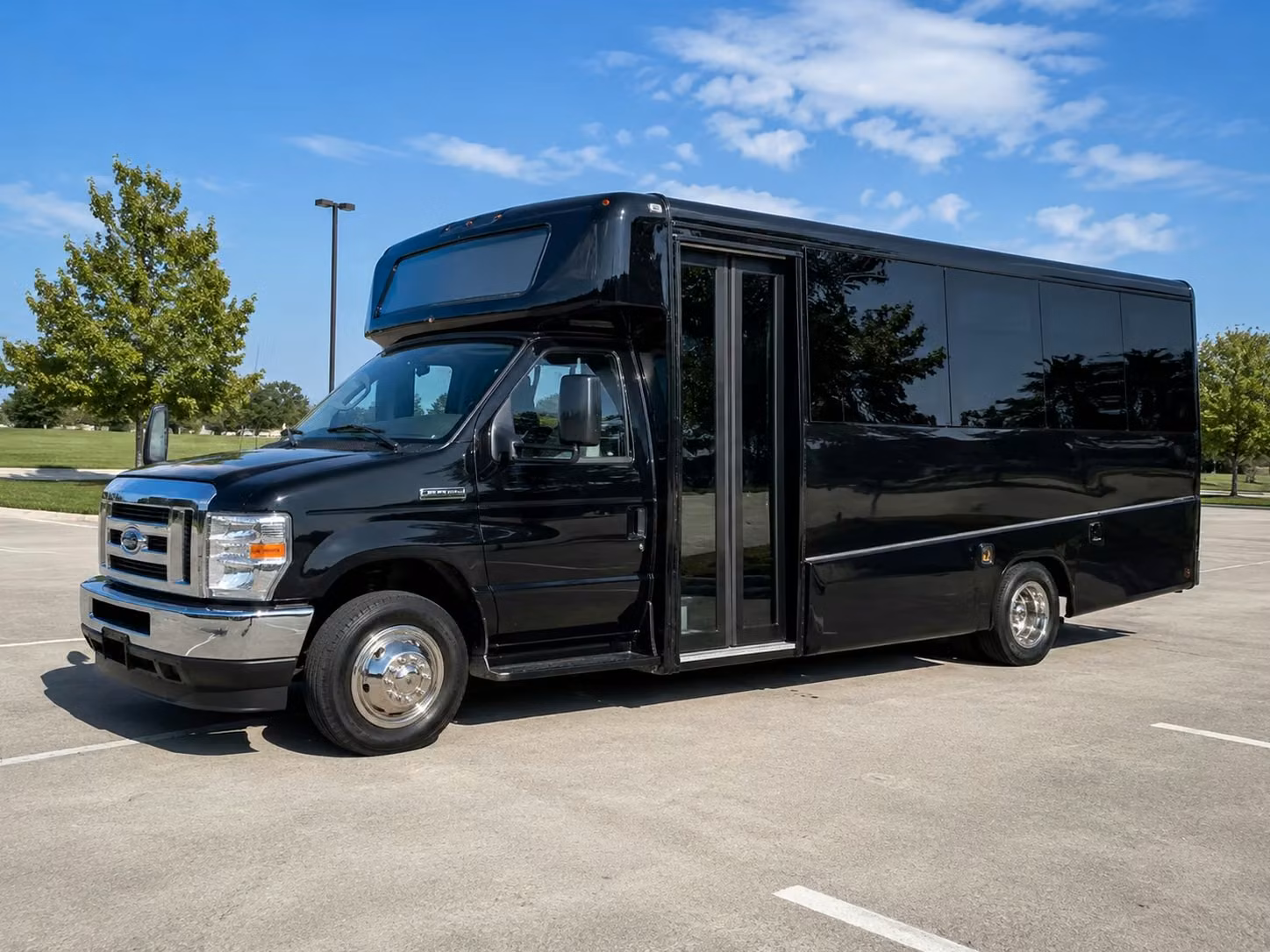 fresno 18 passenger minibus rental